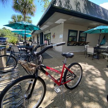 Stu's Surf Side - American Near Me - Hilton Head Island, South Carolina