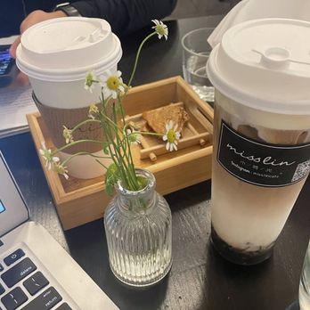 Miss Lin Cafe - Cafes Near Me - Markham, Ontario