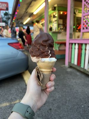 Bobbie's Dairy Dip by null