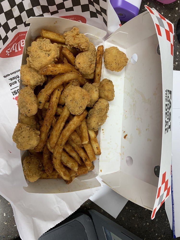 RALLY’S - Updated April 2024 - 29 Photos & 21 Reviews - 1208 Monticello ...