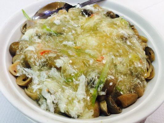 Four Seasons (Queensway) by null