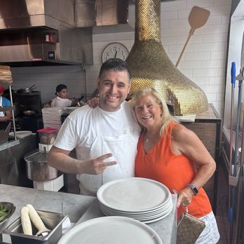 Zeneli Pizzeria  - Pizza Near Me - New Haven, Connecticut