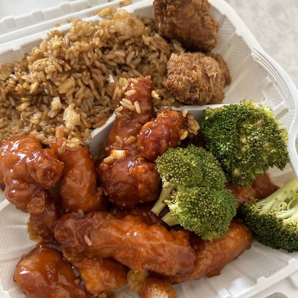 Chef K - E2. Tangerine Crispy Chicken E2 lunch special - Chinese Near Me - Murrieta, California