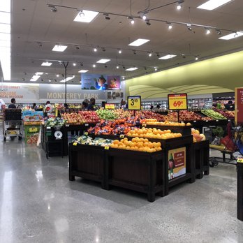 Ralphs - Renovated produce area - Grocery Near Me - Monterey Park, California