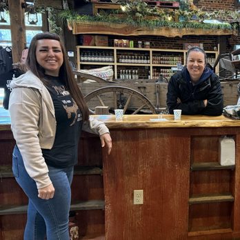 Crystal Ridge Distillery - Tasting time! - Distilleries Near Me - Hot Springs, Arkansas Crystal Ridge Distillery - Tasting time! - Distilleries Near Me - Hot Springs, Arkansas