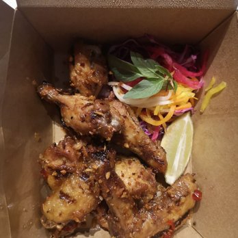 Dzo Viet Eatery - Saigon wings $15 - Vietnamese Near Me - Toronto, Ontario