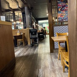Ja Bomb - Restaurant area