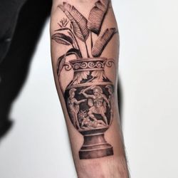 De La Luz - Genuine Tattoo - Evan's vase