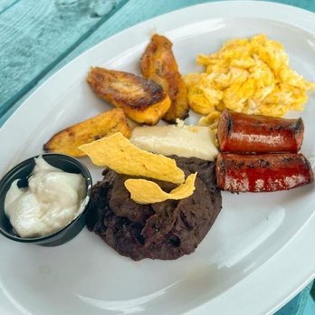 Esquina Latina - Huevos Chapín - Food Trucks Near Me - Conroe, Texas