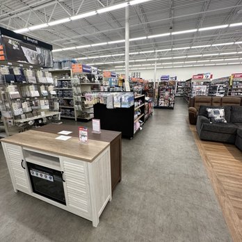 Big Lots - Department Stores Near Me - High Point, North Carolina