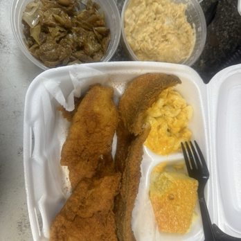 Shrimps - 3 PIECE FISH ENTREE - Seafood Near Me - Richmond, Virginia Shrimps - 3 PIECE FISH ENTREE - Seafood Near Me - Richmond, Virginia