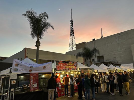 atSiam Night Market by null