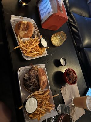 Royce Burger Bar by null