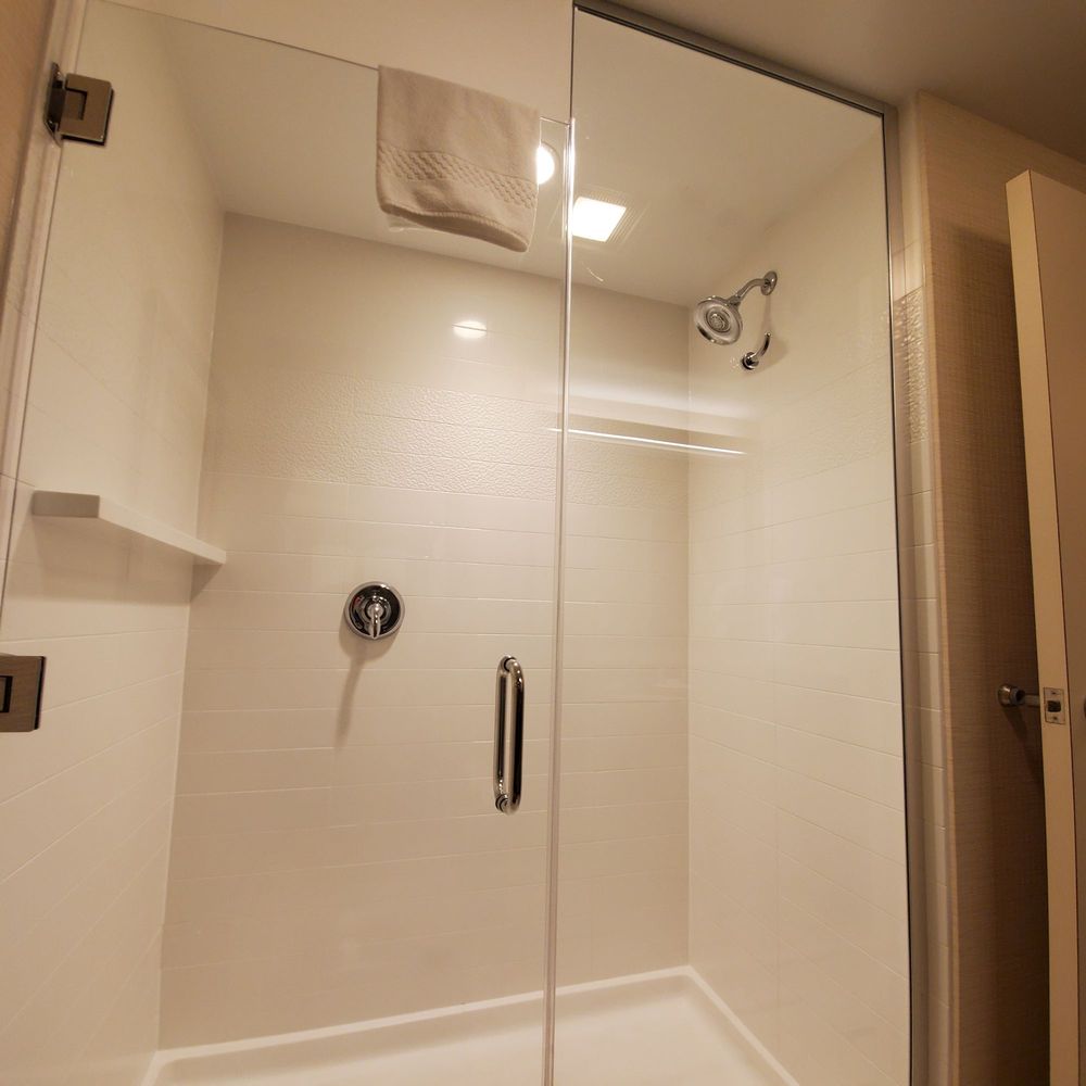 This is a very sexy shower. This is a very sexy shower.