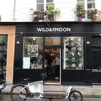 Wild & The Moon - Outside - Juice Bars & Smoothies Near Me - Paris, 75 Wild & The Moon - Outside - Juice Bars & Smoothies Near Me - Paris, 75