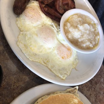 Capitol Pancake House - Breakfast & Brunch Near Me - Williamsburg, Virginia Capitol Pancake House - Breakfast & Brunch Near Me - Williamsburg, Virginia