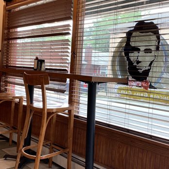 Lincoln Grill Restaurant - Window seat - Cafes Near Me - Fair Lawn, New Jersey Lincoln Grill Restaurant - Window seat - Cafes Near Me - Fair Lawn, New Jersey