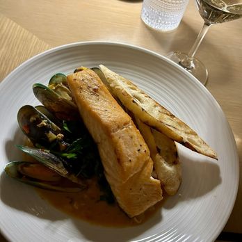 La Fogata Kitchen & Bar - Salmon dinner - Southern Near Me - Scottsdale, Arizona La Fogata Kitchen & Bar - Salmon dinner - Southern Near Me - Scottsdale, Arizona