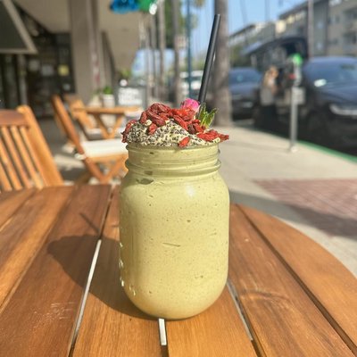 The Art of Juice and Water by null