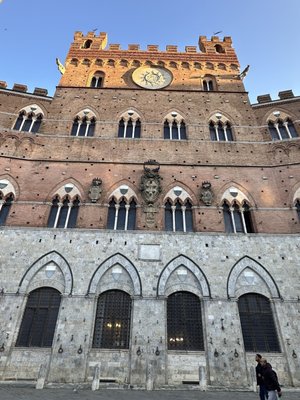 Palazzo Pubblico by null