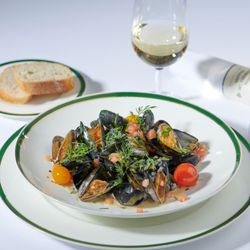 Brasserie des Cheminots - Mussels in September and February