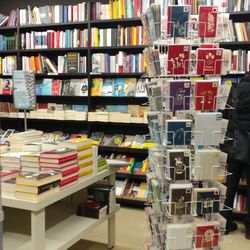 Libraccio - Tutto a 2 Euro - Libraccio, Milano IT