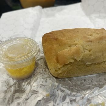 Smoke & Moonshine Authentic Barbeque - Cornbread - Barbeque Near Me - Lincoln, Ontario