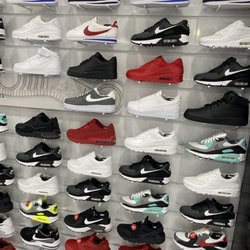 Nike lows
