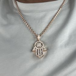 Pembroke Jewelers - Chain and pendant
