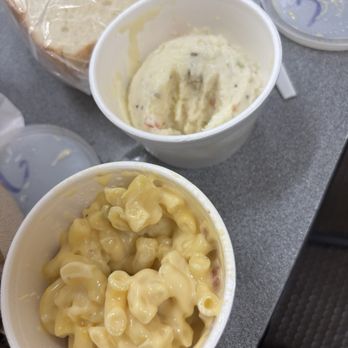 Barbecue Station - Potato Salad, jalapeno Mac and cheese - Barbeque Near Me - San Antonio, Texas