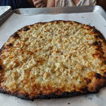 Sally's Apizza - Clam pizza...best of the 3 - Pizza Near Me - Fairfield, Connecticut