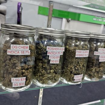Torrance Green Room - Cannabis Dispensaries Near Me - Gardena, California Torrance Green Room - Cannabis Dispensaries Near Me - Gardena, California
