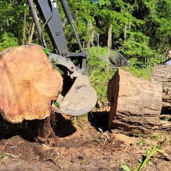 Loury's Land Services
