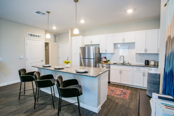 LeVante at Valley Vista by null