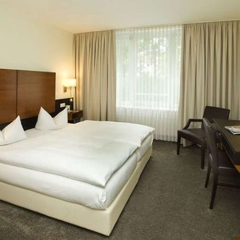 Best Western Plus Atrium Hotel - Comfort Double Room - Hotels Near Me - Ulm, BW Best Western Plus Atrium Hotel - Comfort Double Room - Hotels Near Me - Ulm, BW