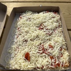 Dicarlos Pizza - Highlands - Six slices pepperoni with extra cheese. $13