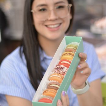 Bklyn Macs - Box of 8 Macarons - Desserts Near Me - New York, New York Bklyn Macs - Box of 8 Macarons - Desserts Near Me - New York, New York