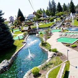 Billy Bob's Family Pizza and Wings - Mini Golf