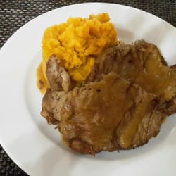 La Huella - Schweineschopf mit Süßkartoffelpüree