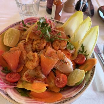 L'Étoile Venitienne - Seafood salad 5/5 still thinking about this delicious salad - French Near Me - Paris, 75 L'Étoile Venitienne - Seafood salad 5/5 still thinking about this delicious salad - French Near Me - Paris, 75