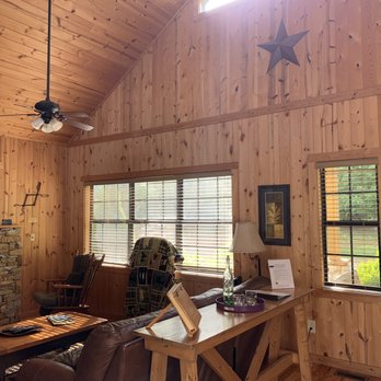 Cedar Creek Cabin Rentals - Vacation Rentals Near Me - Cleveland, Georgia Cedar Creek Cabin Rentals - Vacation Rentals Near Me - Cleveland, Georgia