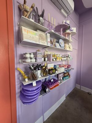 Flouring Cake Shop by null