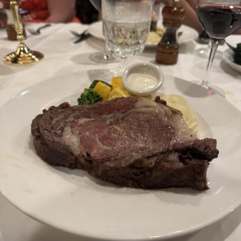 Hy's Steak House - Steakhouses Near Me - Honolulu, Hawaii Hy's Steak House - Steakhouses Near Me - Honolulu, Hawaii