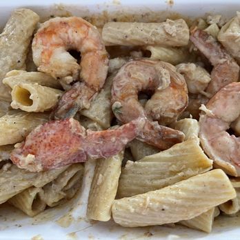 Uncle John's BBQ Stand - Creamy Cajun seafood pasta - Food Trucks Near Me - Wilmington, Delaware