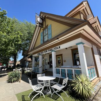 Emporium Pies - Exterior | Outdoor Seating - Desserts Near Me - Dallas, Texas Emporium Pies - Exterior | Outdoor Seating - Desserts Near Me - Dallas, Texas