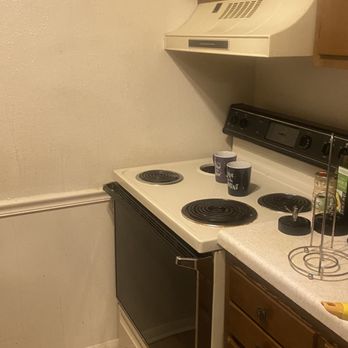 Jireh Serviclean - After clean the stove - Home Cleaning Near Me Jireh Serviclean - After clean the stove - Home Cleaning Near Me