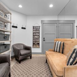 The Gathering Place at Gardner Village - Groom's room or break out room