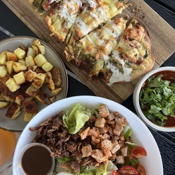 Fermentation Farm - Cob salad, potatoes ( extra crispy) , bacon chicken ranch pizza, and vegan chili - Health Markets Near Me - Costa Mesa, California
