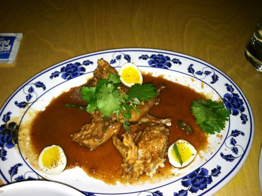 Pig and Khao - LES by null