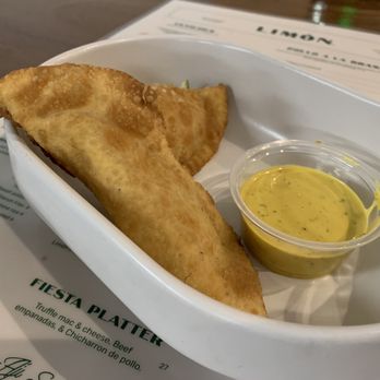 Limón - Chicken empanadas - Peruvian Near Me - Oakland, California